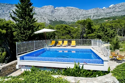 Villa Finestra mit Infinity Pool