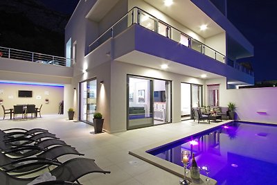 Villa Anja mit Pool und Meerblick
