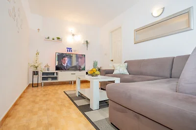 Karmela in Makarska für vier