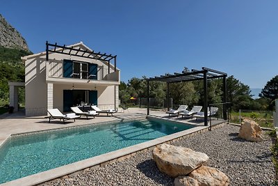 Ferienhaus Blue Stone mit Pool 