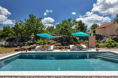Villa Danica mit Pool- Alleinlage