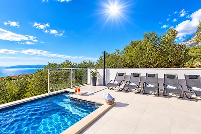 Villa Anja mit Pool und Meerblick