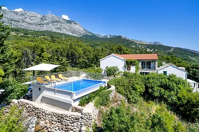 Villa Finestra mit Infinity Pool