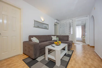 Karmela in Makarska für vier