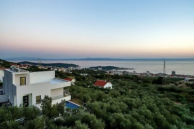 Villa Anja mit Pool und Meerblick