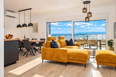 Penthouse Helena