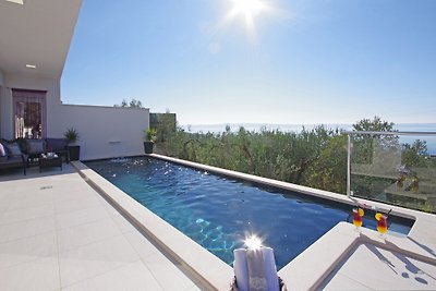 Villa Anja mit Pool und Meerblick