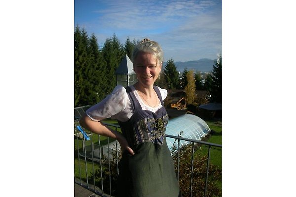 Frau A. Voggenreiter Frau A. Voggenreiter