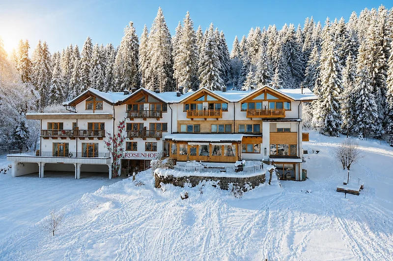 Gartenhotel Rosenhof im Wintermantel
