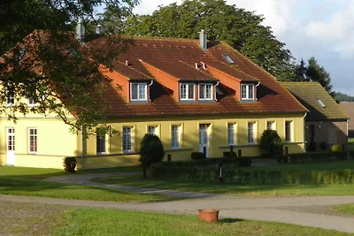 Gut Rattelvitz - Galerie D - OST