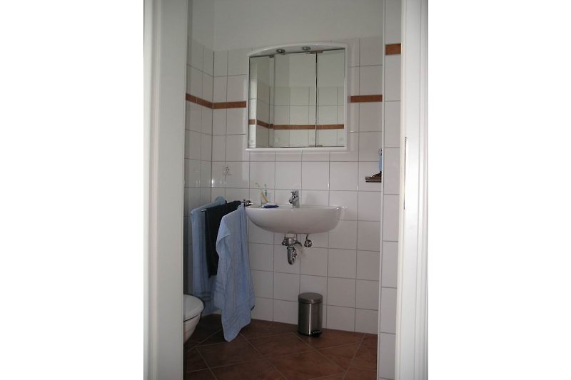 Blick ins untere Badezimmer