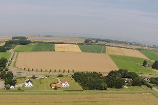 Blanc des Dunes mit gro&szlig;em Garten