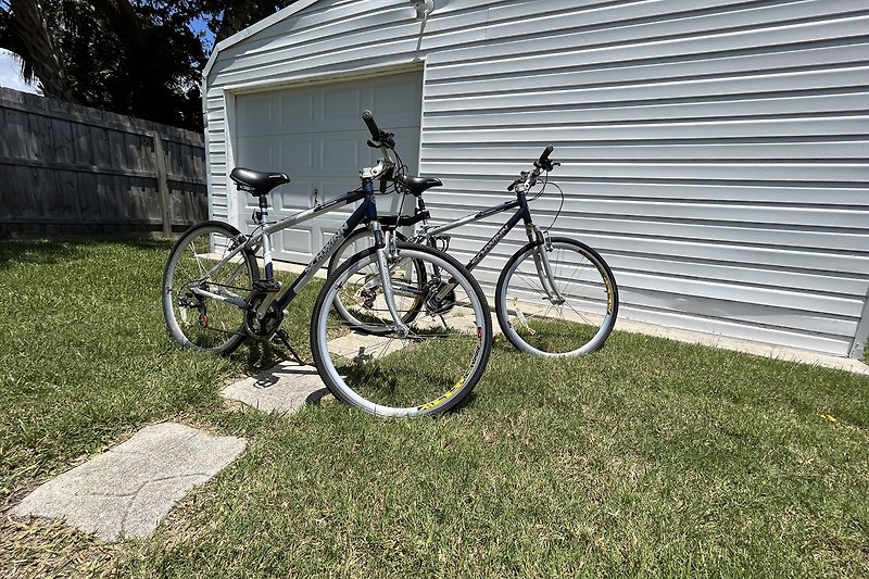 2 Bicycles