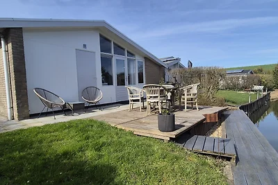 Ferienhaus  Sonnenschein am Kanal