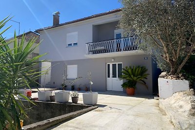 Neues Haus wenige Schritte von Meer