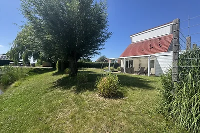 Ferienhaus mit Sauna in Strandnähe