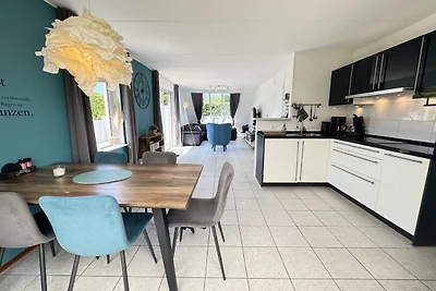 Ferienhaus mit Sauna in Strandnähe