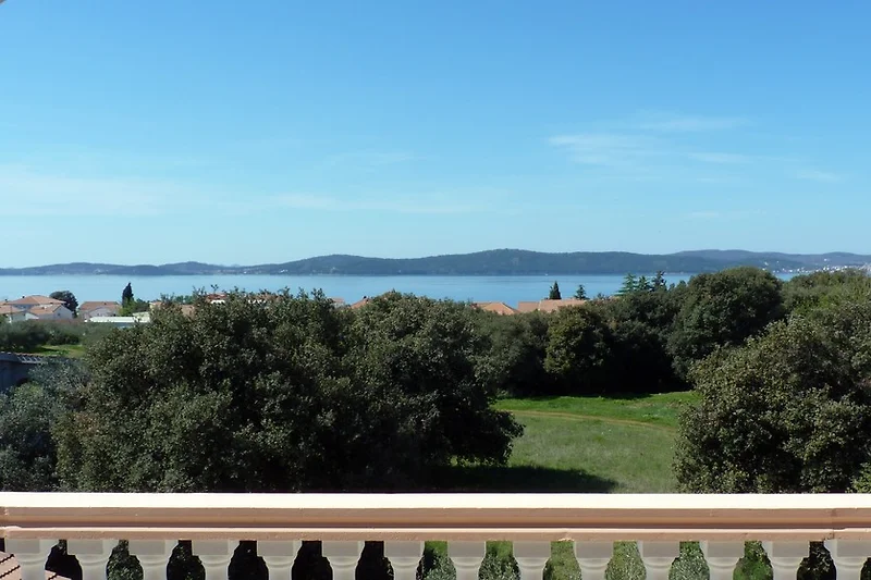 Balkonuitzicht Appartement 1e verdieping