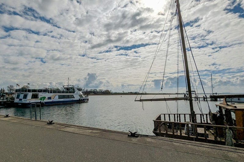 Fahrgastschifffahrt in Kirchdorf auf der Insel Poel