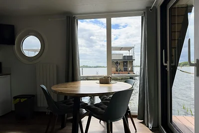 Schwimmendes Ferienhaus Wesenberg