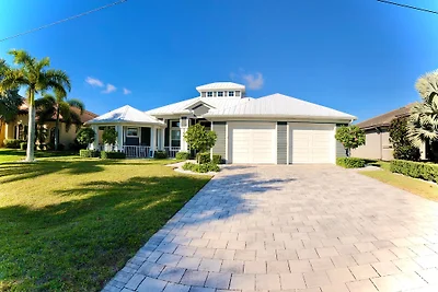 Happy Diamond, Cape Coral, FL