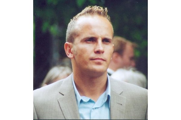 Mr. D. Henn Mr. D. Henn