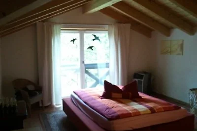 Fünfsterne-Schweizerhaus Berlin OG