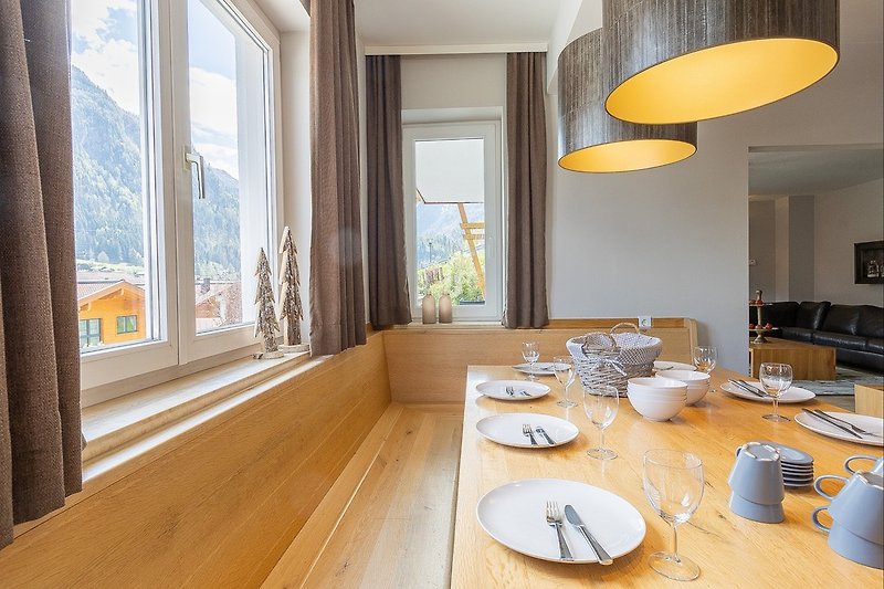 Dining area with a view of Kaprun and the Kitzsteinhorn