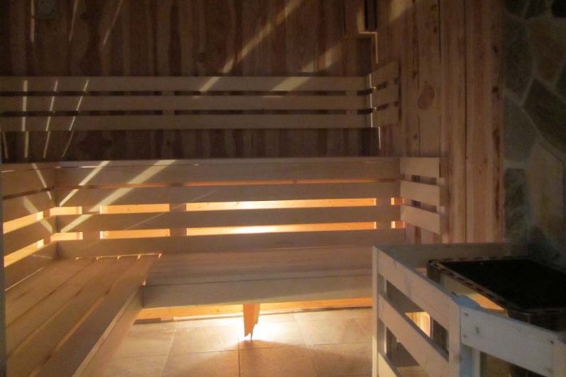 Sauna mit Musik und Farblicht