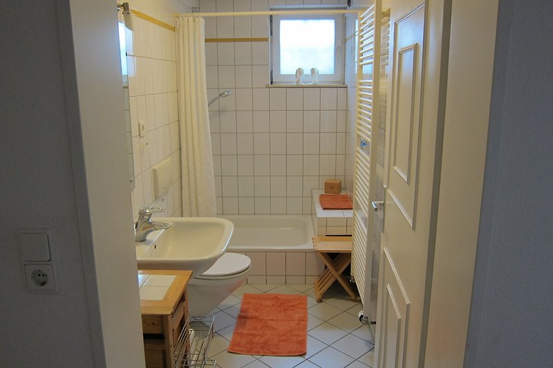 Badezimmer auch im Souterrain/UG