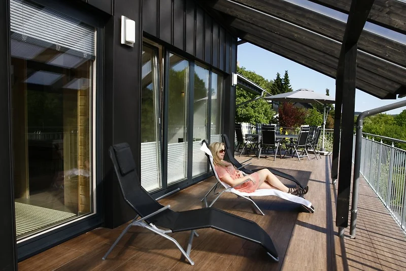Terrasse mit Seeblick