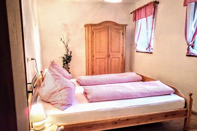 Sypialnia z litego drewna