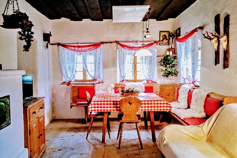 Pierwotna i autentyczna chata wiejska