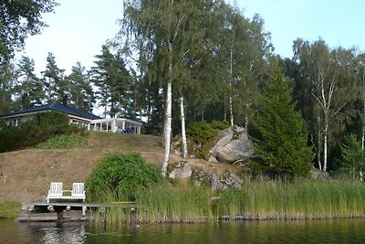 Casa de vacaciones junto al lago (ubicación aislada)