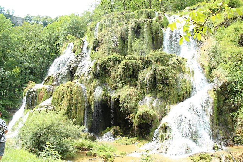 Wasserfall im Tal von Baume les Dames