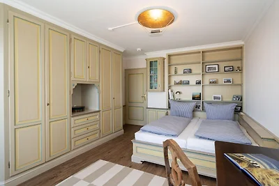 Penthouse F23