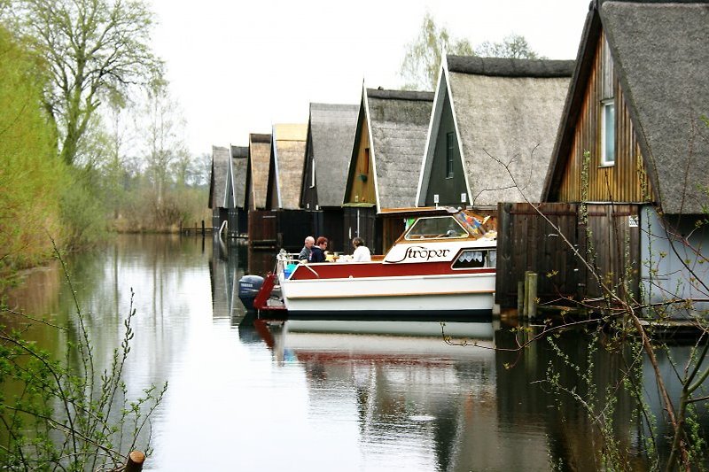 Bootshäuser in Röbel