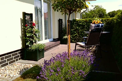 Holiday flat "STEUERBORD