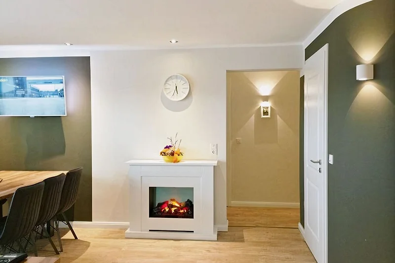 Woon-eetkamer met open haard