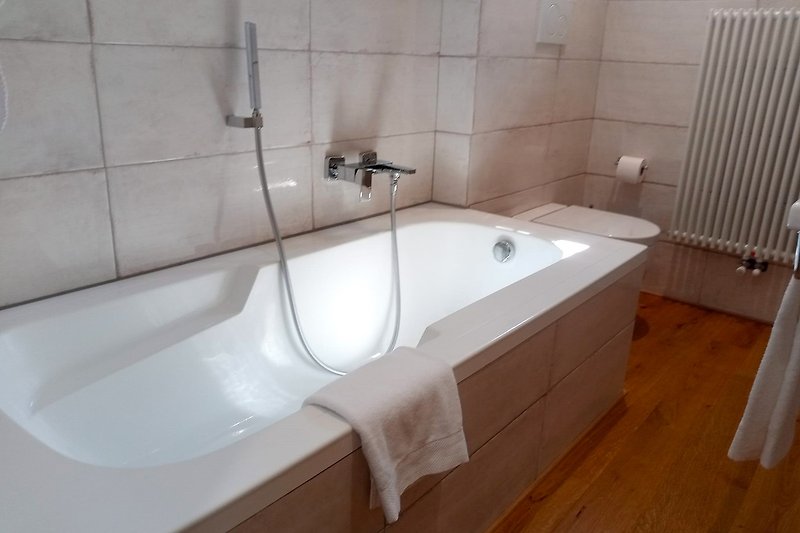 Badezimmer im EG