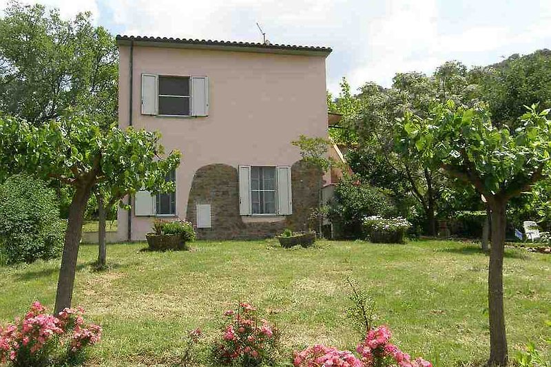 Casa Meleta - Cosy holiday flat with garden