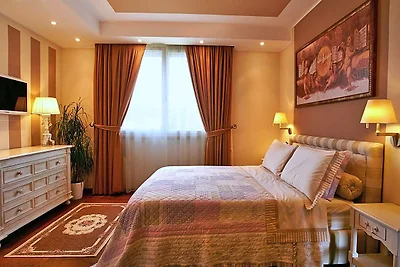 Villa Pomona mit Pool - Alleinng