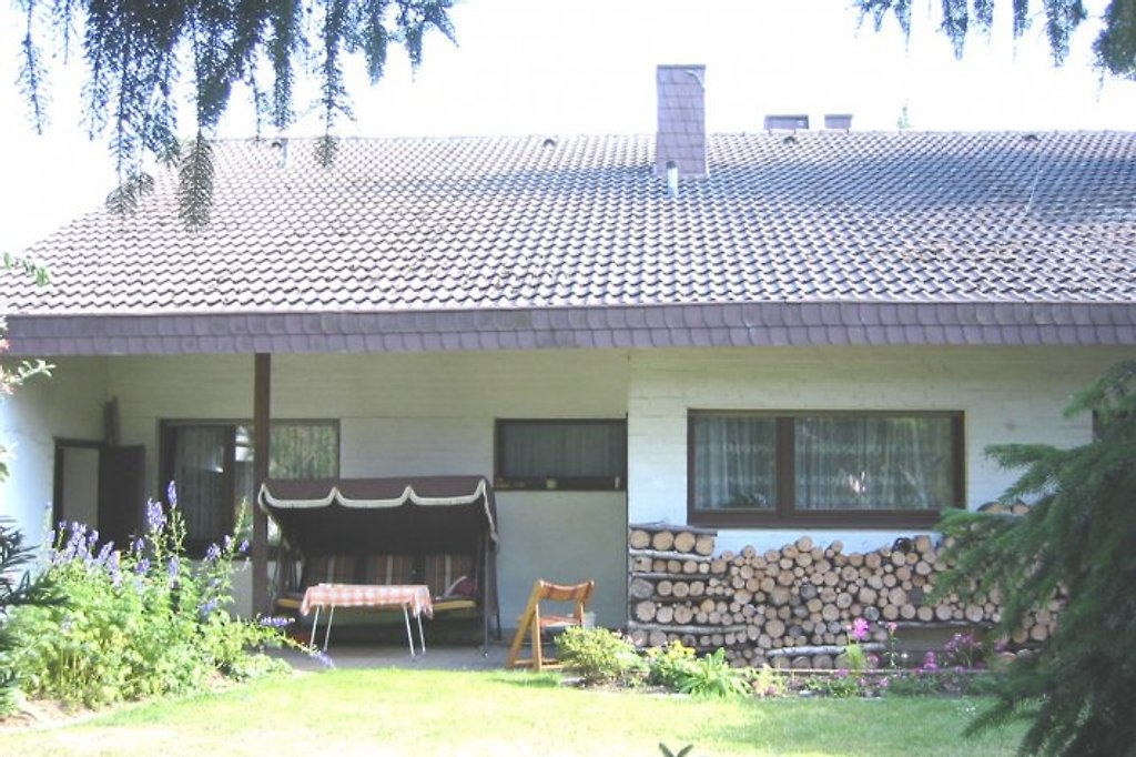 Ferienhaus mit Schwimmbad und Sauna in Kreuzau ab 122 € direkt bei