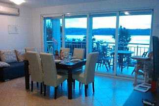 Villa Klimno front de mer