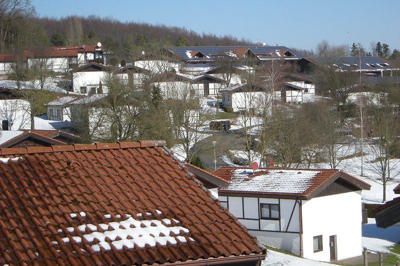 Blick auf das Bungalowdorf