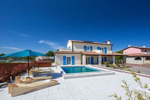 Villa de vacances vue sur la mer à Barban - Image 1 Villa de vacances vue sur la mer à Barban - Image 1