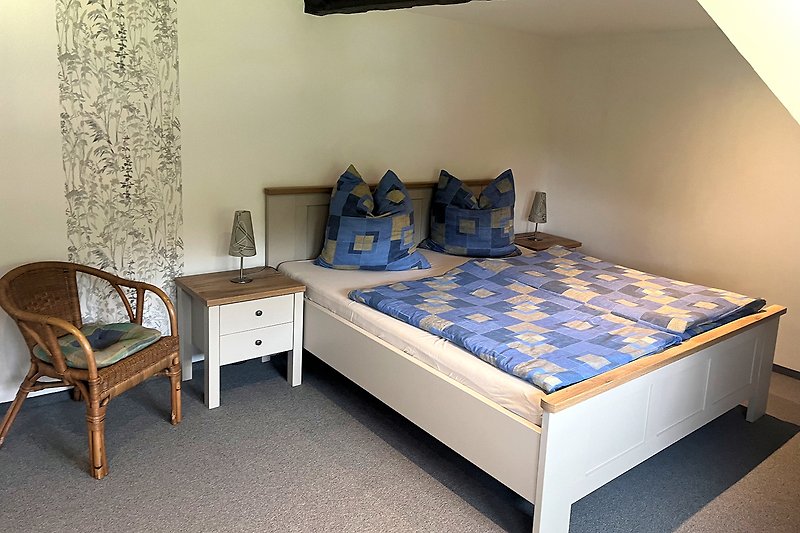 Schlafzimmer 1 mit neuem Doppelbett