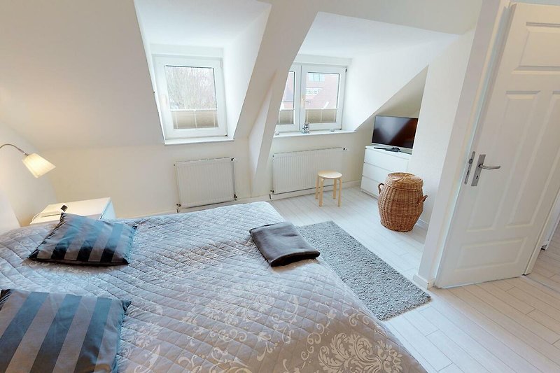 3. Schlafzimmer 1. Stock mit Dusche/WC