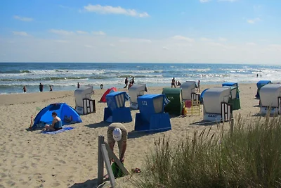 Moderne komf. FeWo direkt am Strand