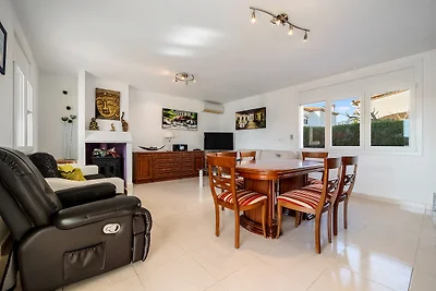 Villa Pino Alto 400m. zum Strand